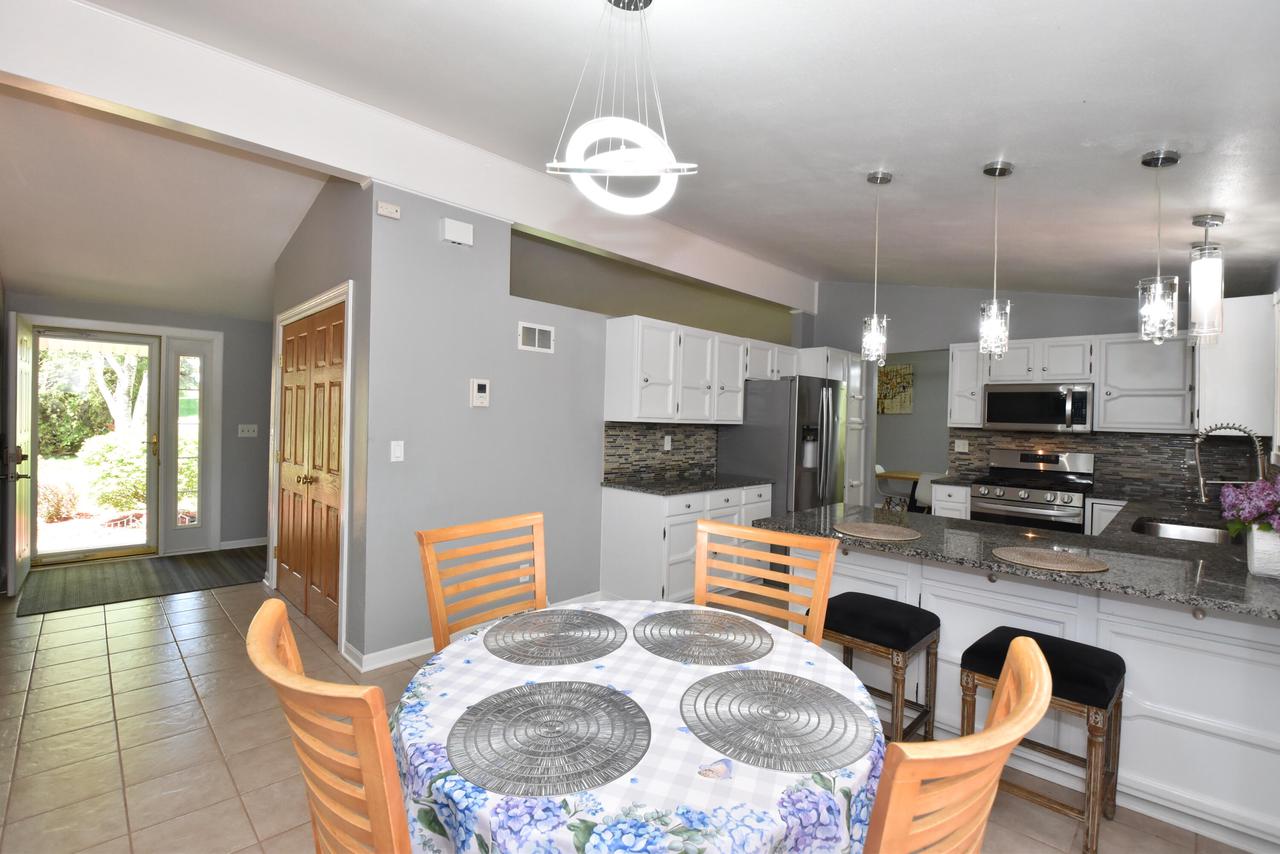 W251S4500 Oakview DRIVE