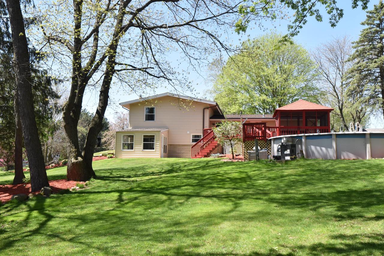 W251S4500 Oakview DRIVE