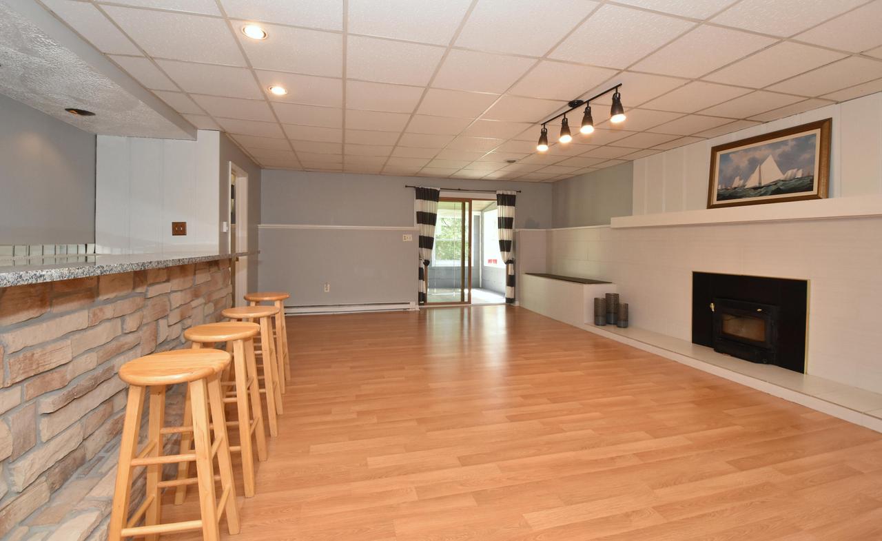 W251S4500 Oakview DRIVE