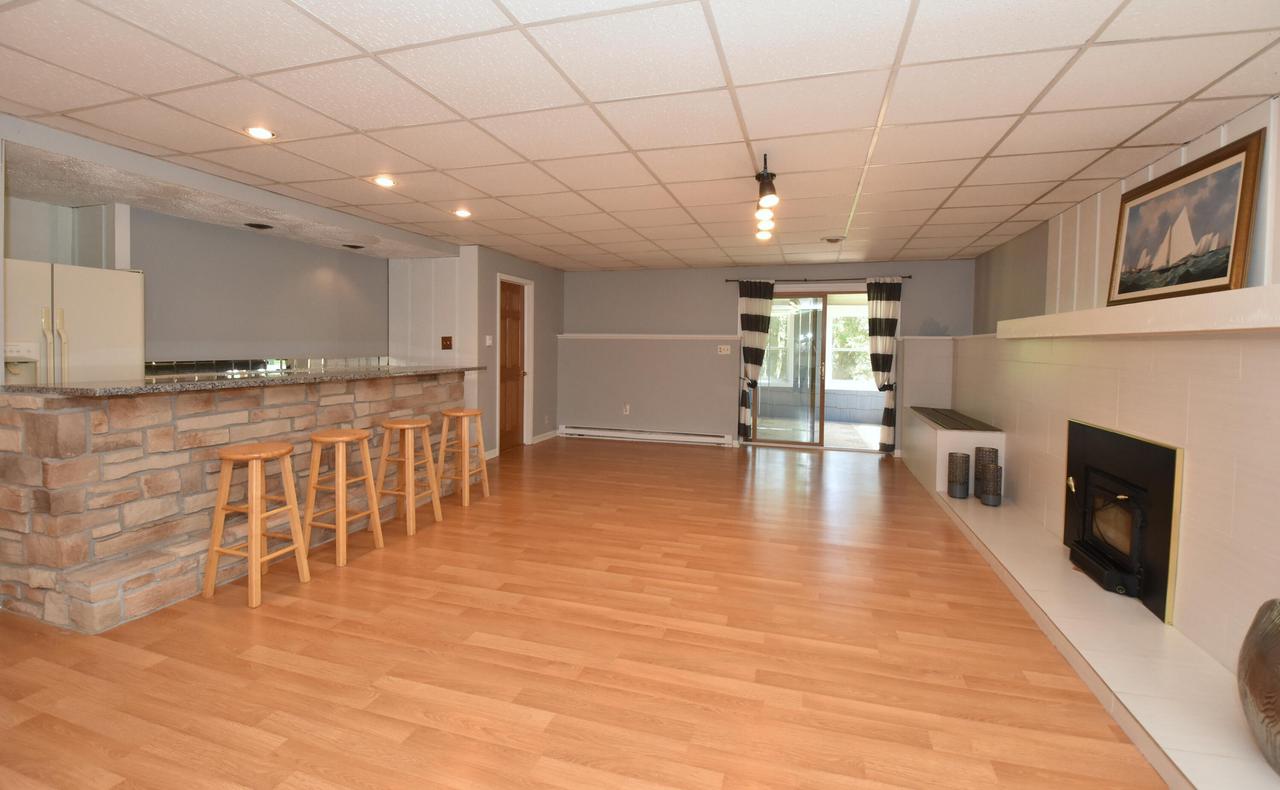 W251S4500 Oakview DRIVE