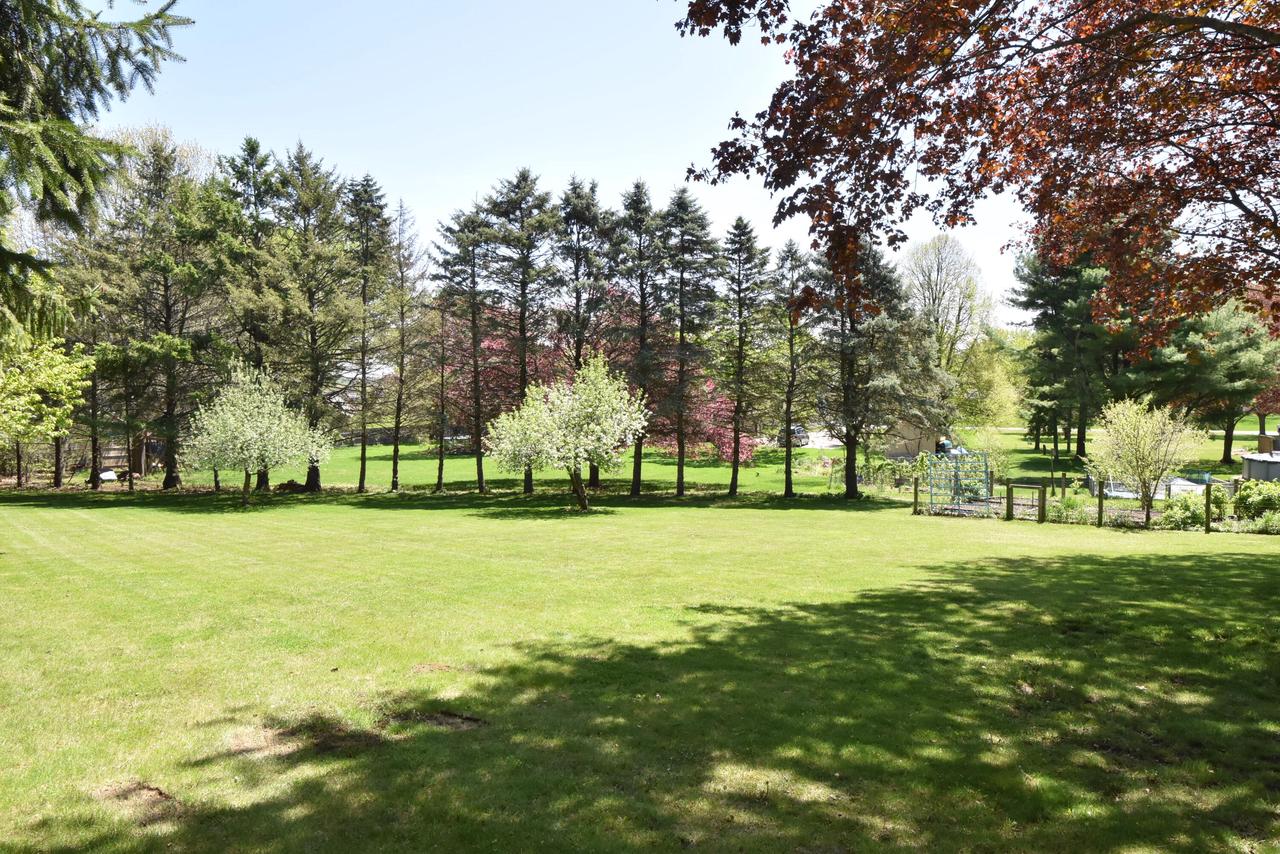 W251S4500 Oakview DRIVE