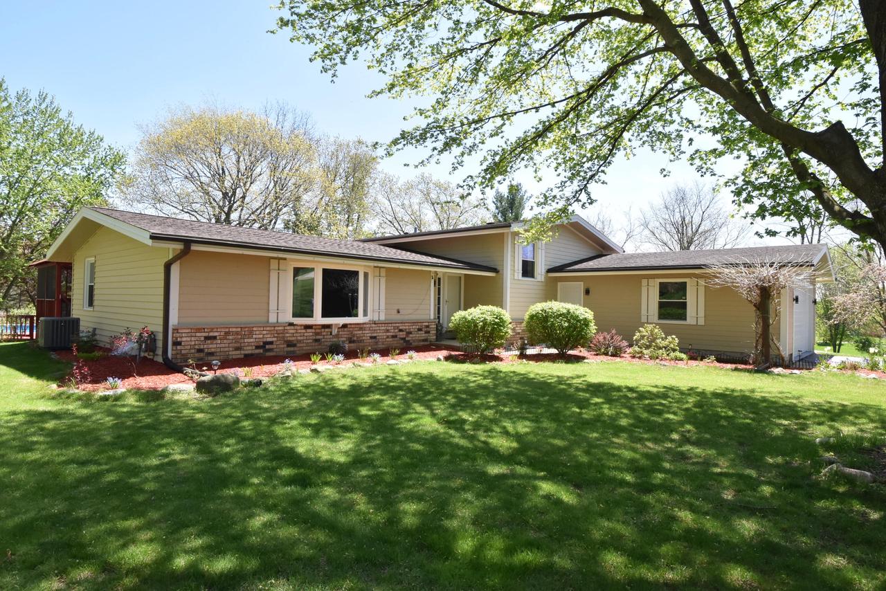 W251S4500 Oakview DRIVE