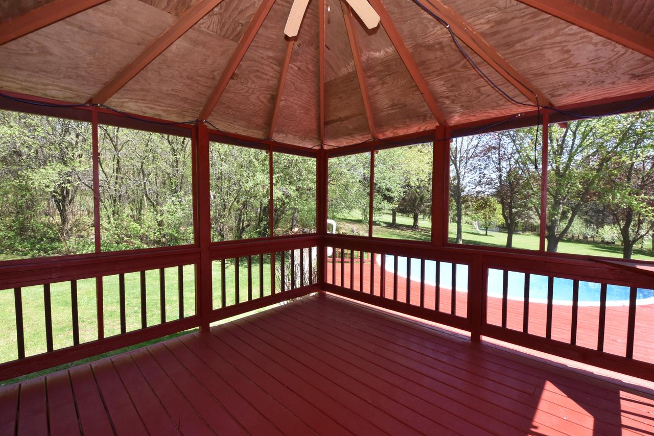 W251S4500 Oakview DRIVE