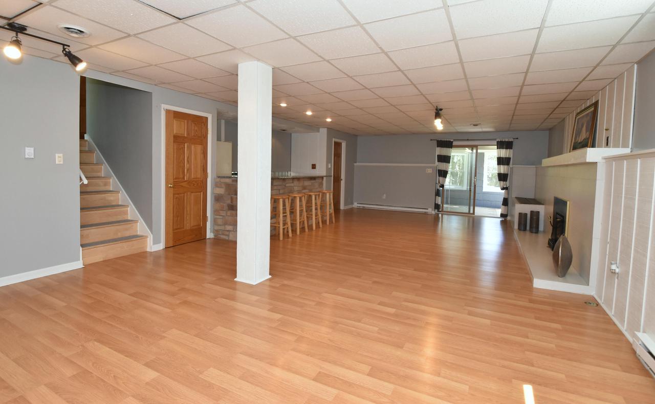 W251S4500 Oakview DRIVE