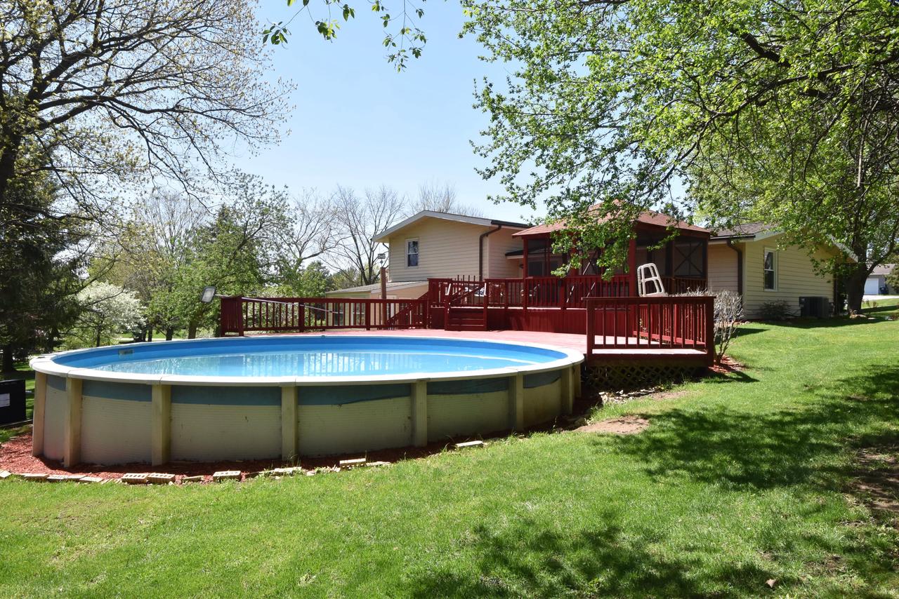 W251S4500 Oakview DRIVE