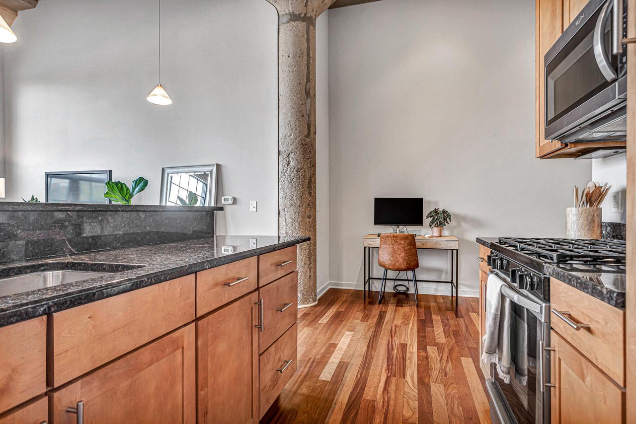 311 East Erie STREET 324