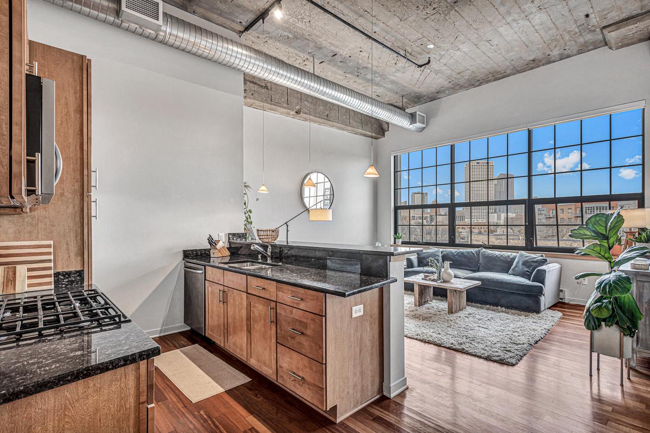 311 East Erie STREET 324