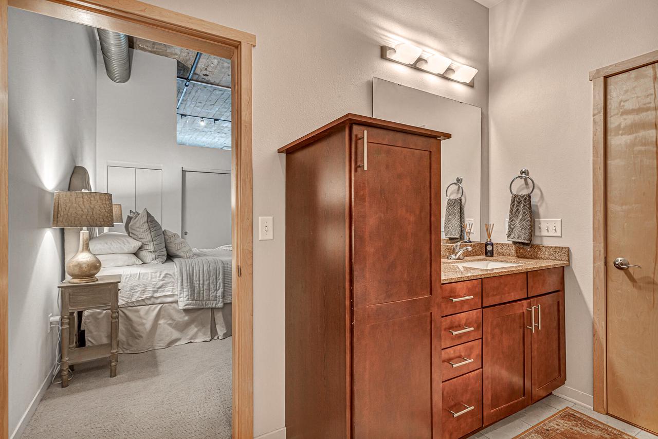 311 East Erie STREET 324