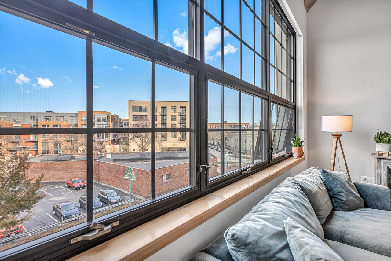 311 East Erie STREET 324