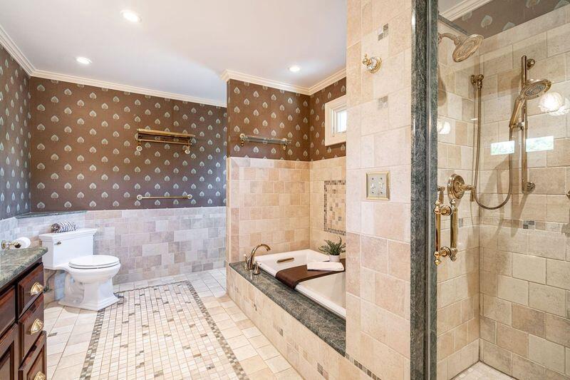 2413 North 86th STREET