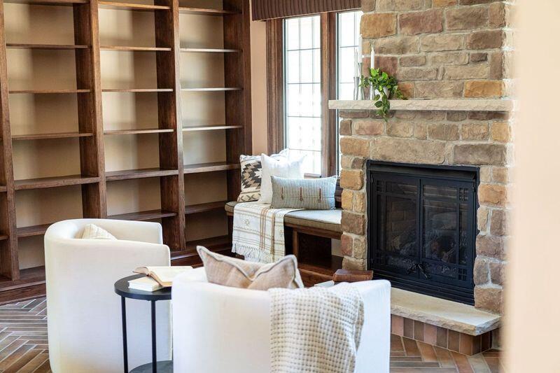 2413 North 86th STREET