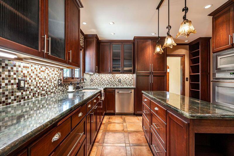 2413 North 86th STREET