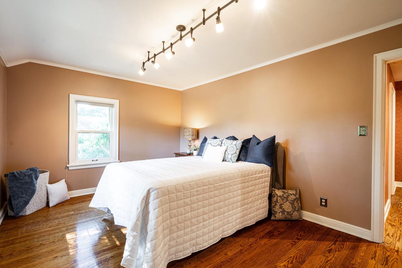 2413 North 86th STREET