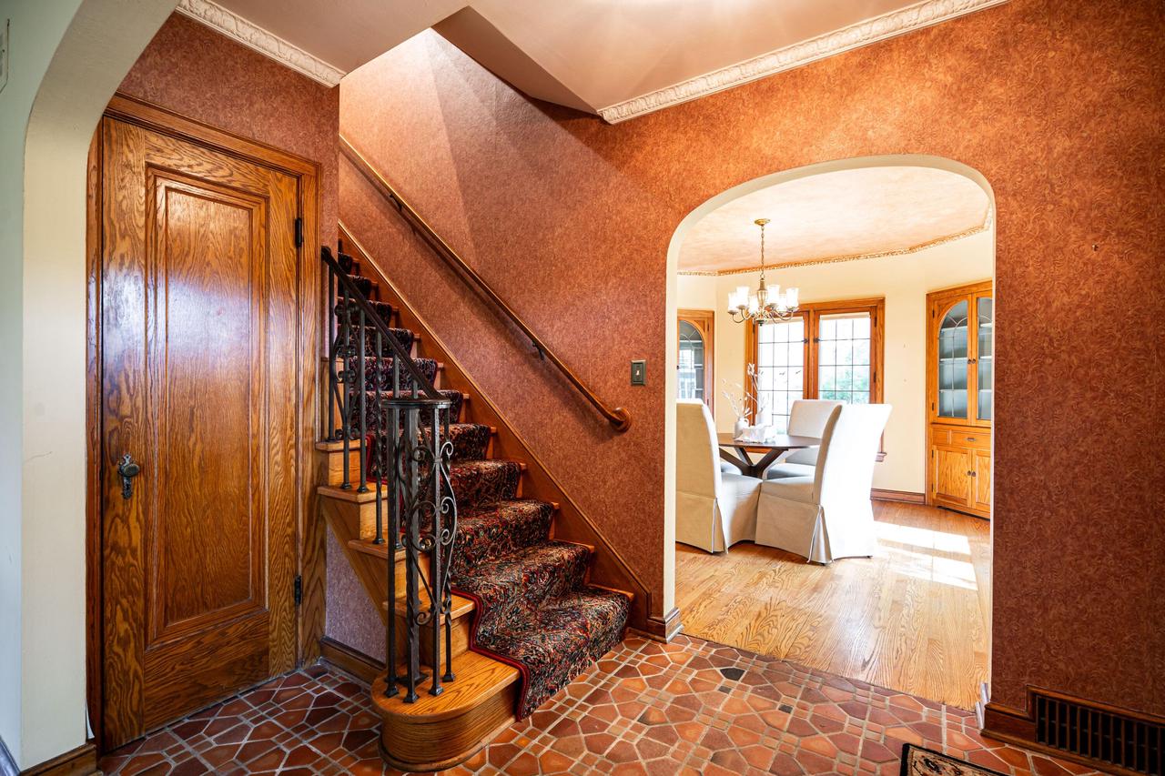 2413 North 86th STREET