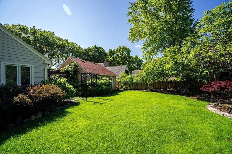 2413 North 86th STREET