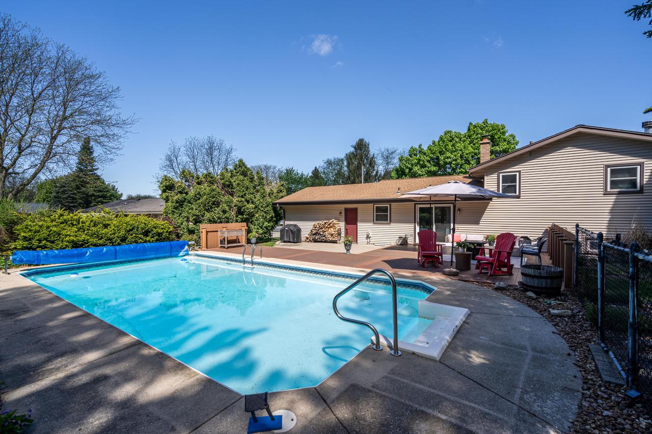 N70W23801 Prides ROAD