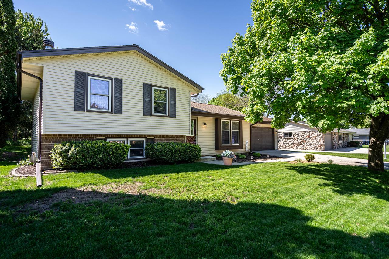 N70W23801 Prides ROAD