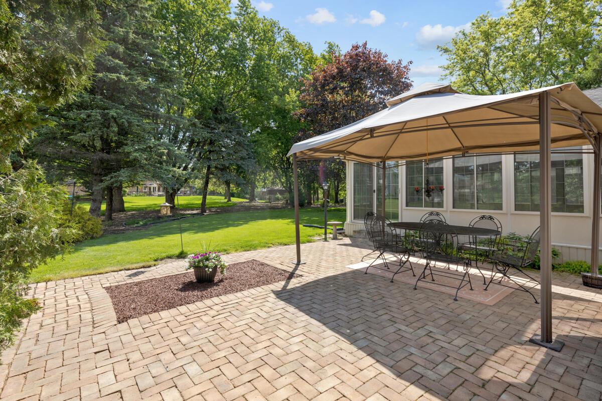 W199S8618 Woods ROAD