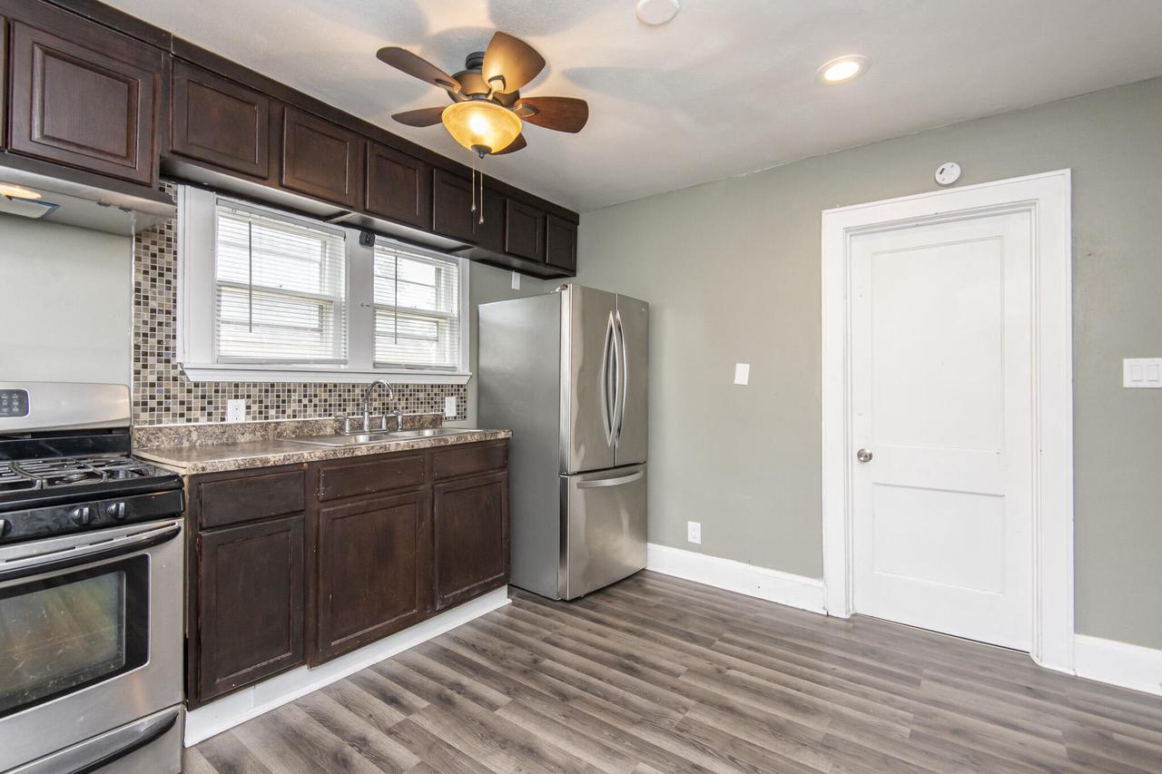 4653 North 54th STREET