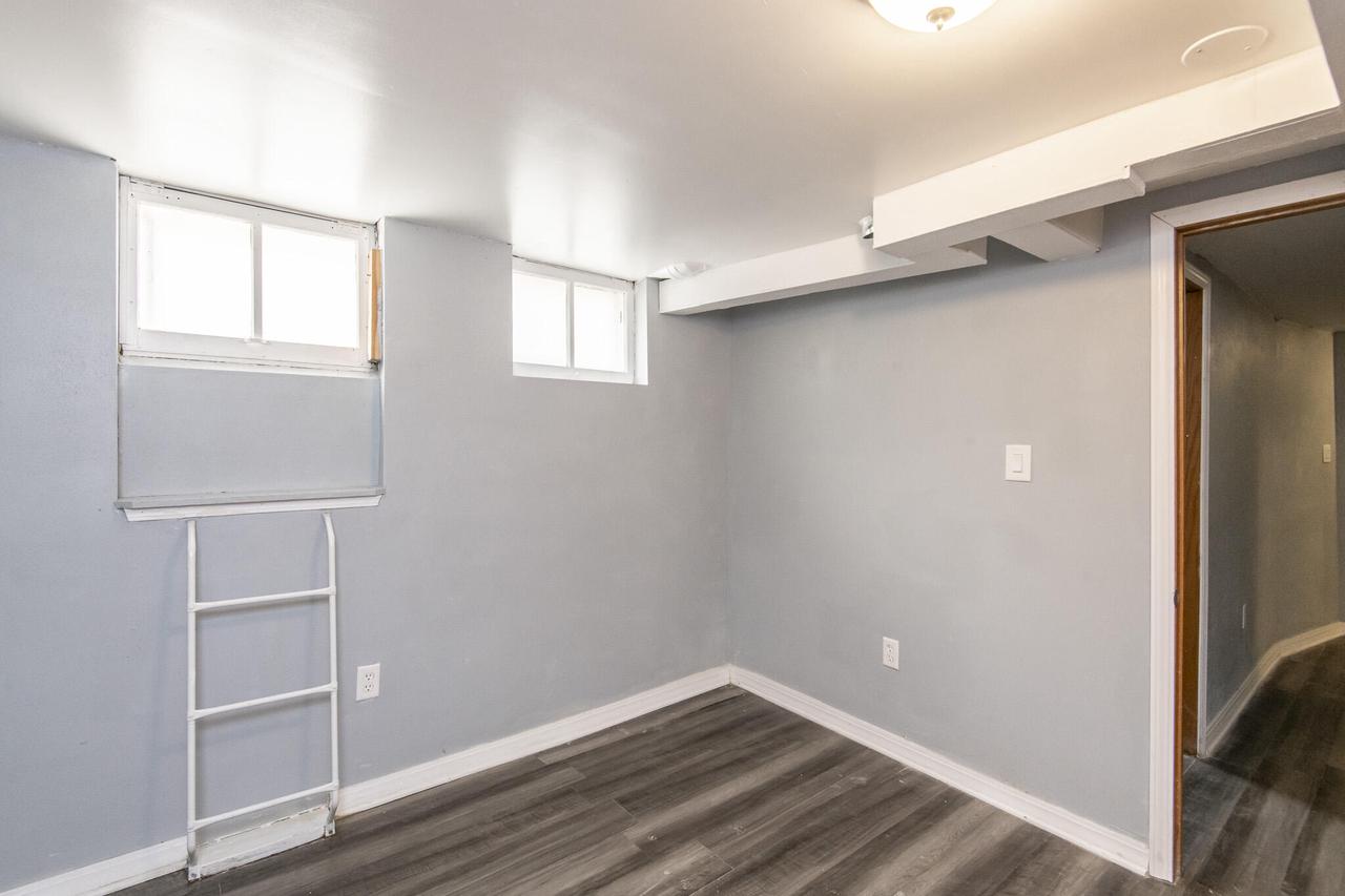 4653 North 54th STREET