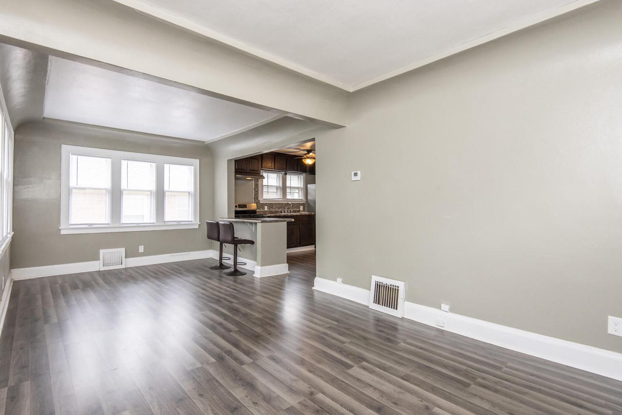 4653 North 54th STREET