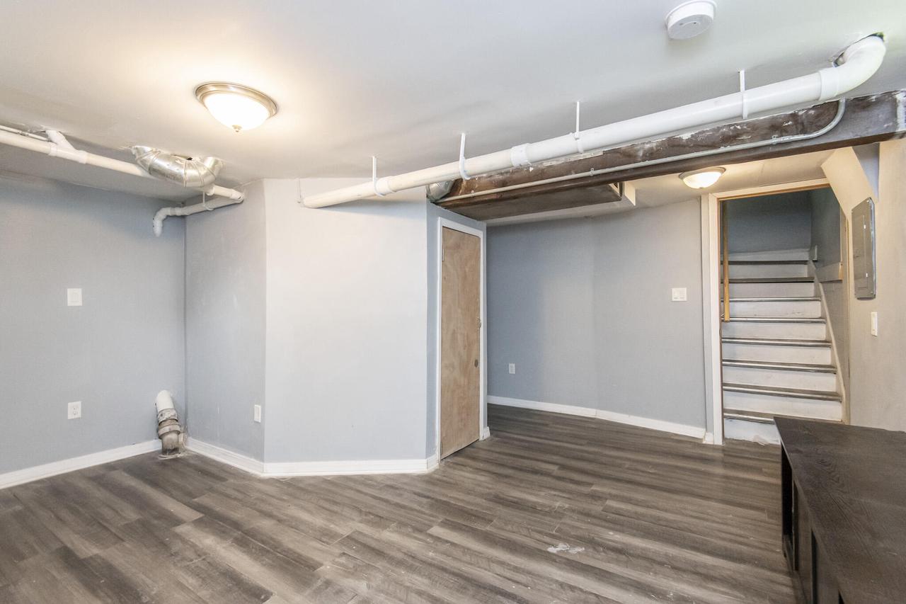 4653 North 54th STREET