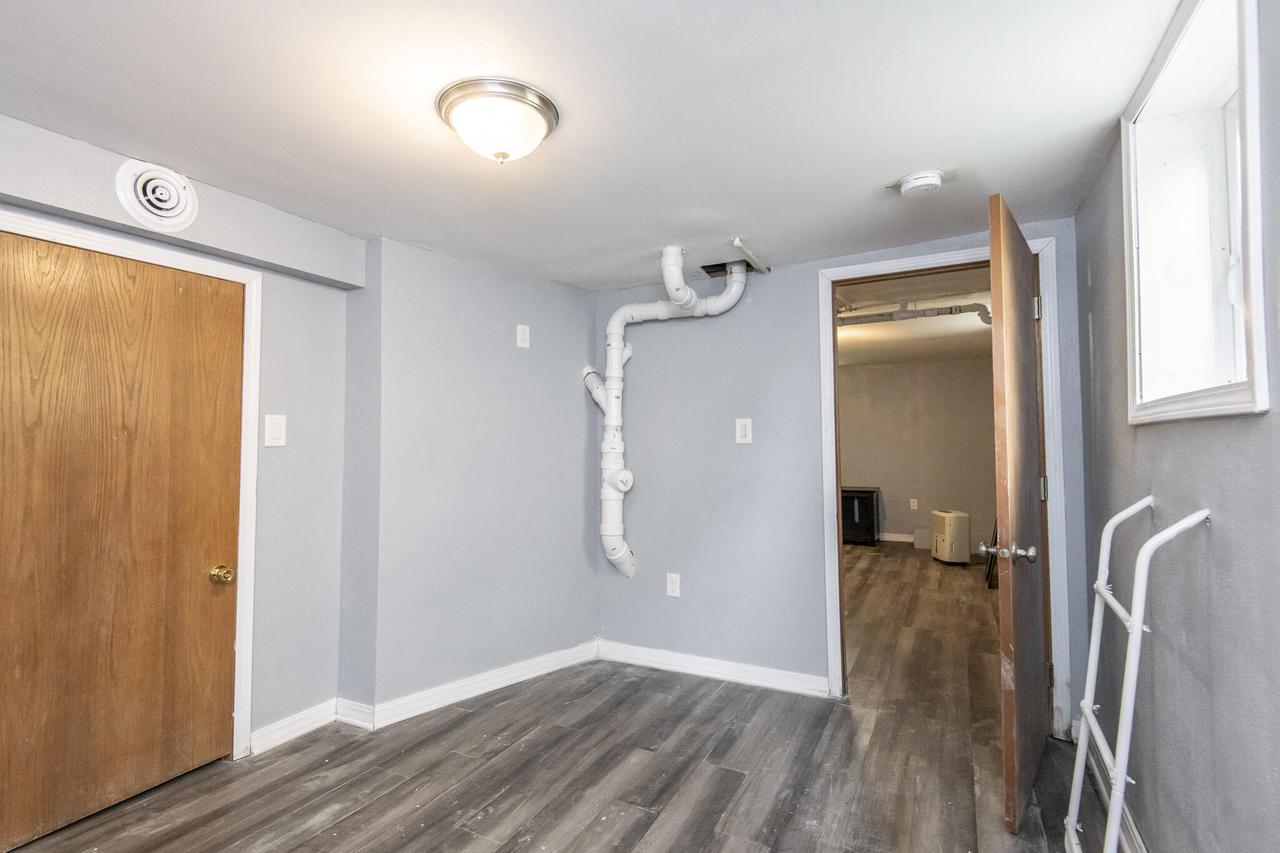 4653 North 54th STREET