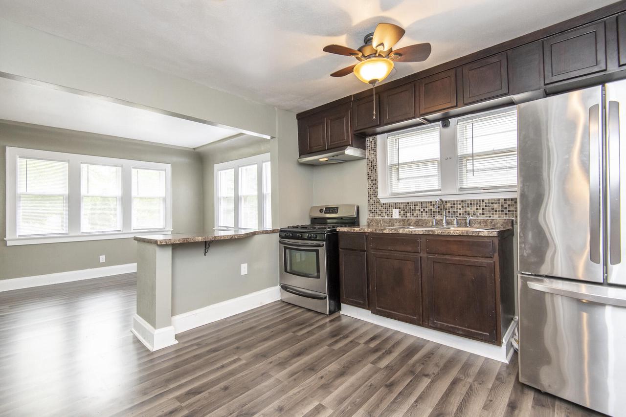 4653 North 54th STREET