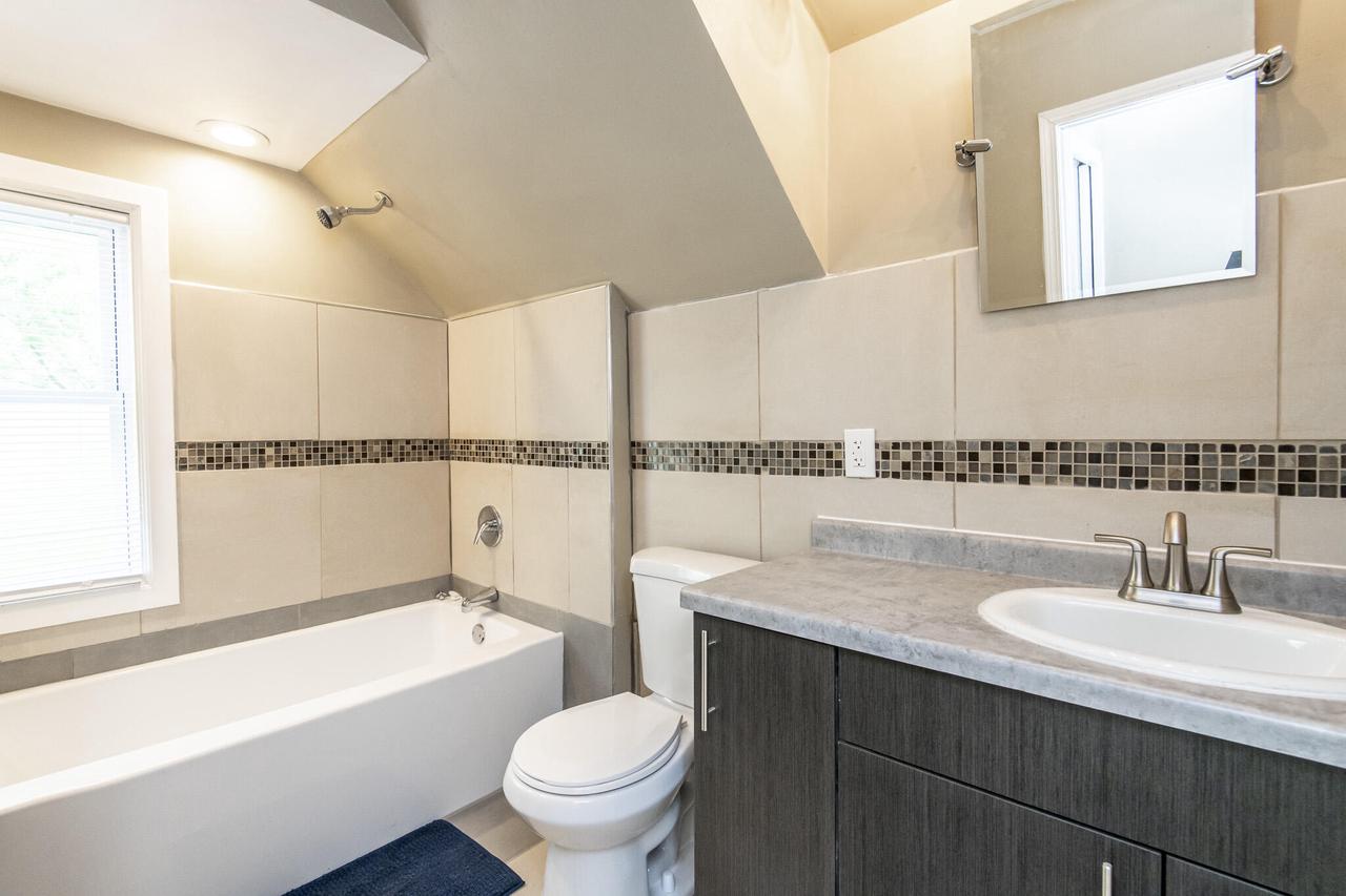 4653 North 54th STREET