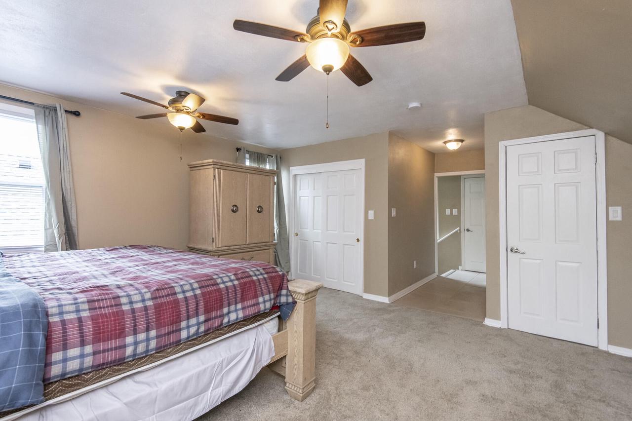 4653 North 54th STREET