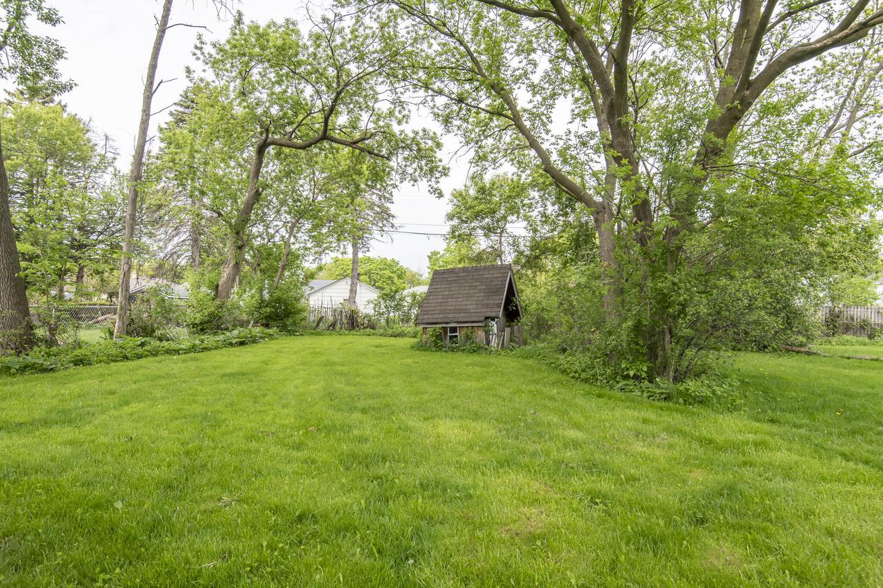 4653 North 54th STREET