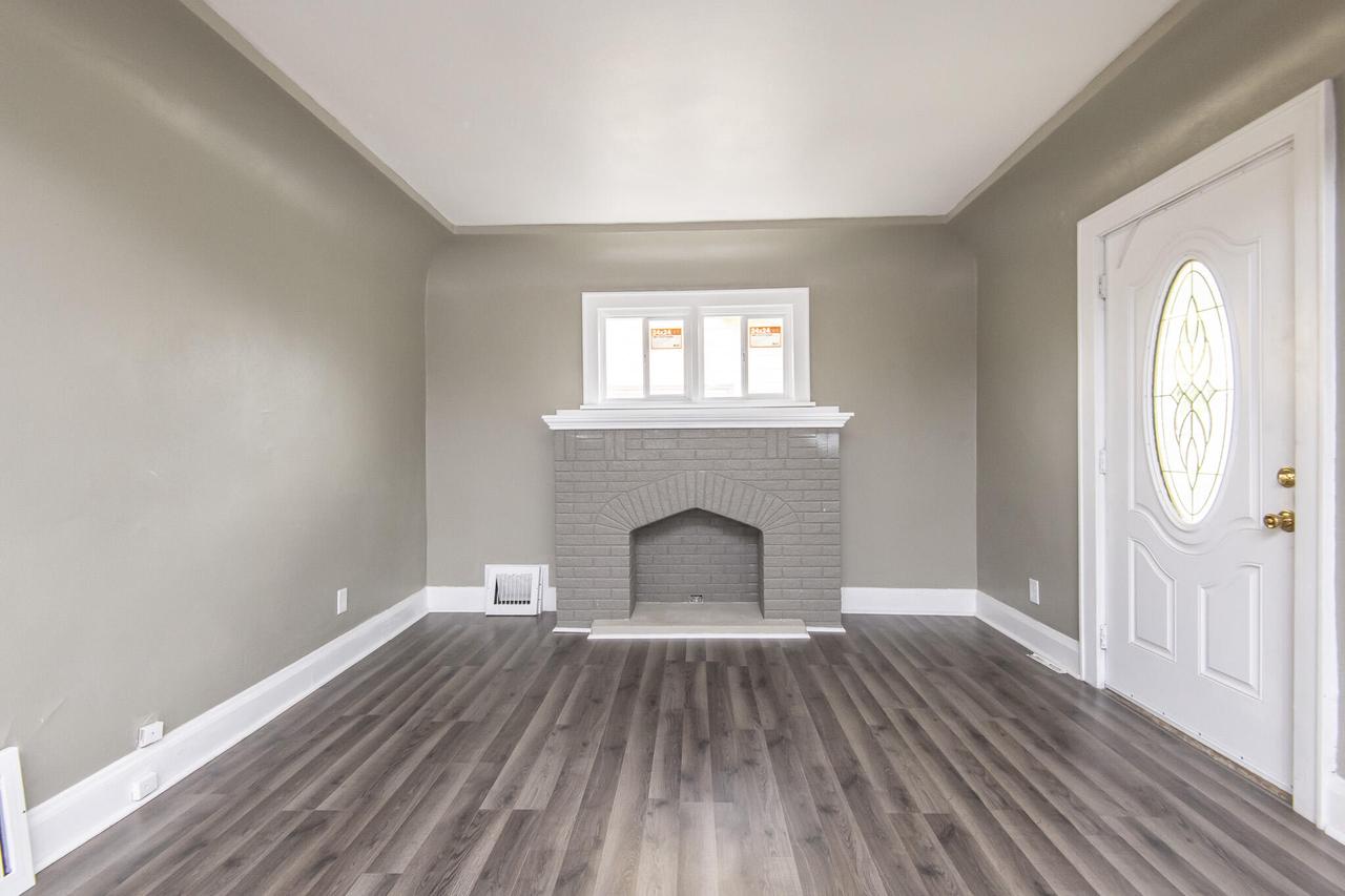 4653 North 54th STREET