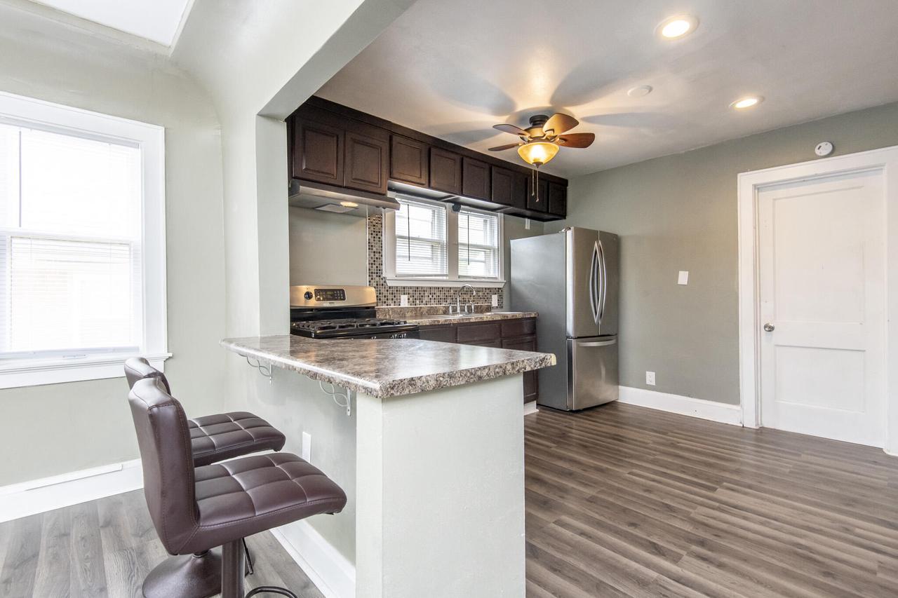 4653 North 54th STREET