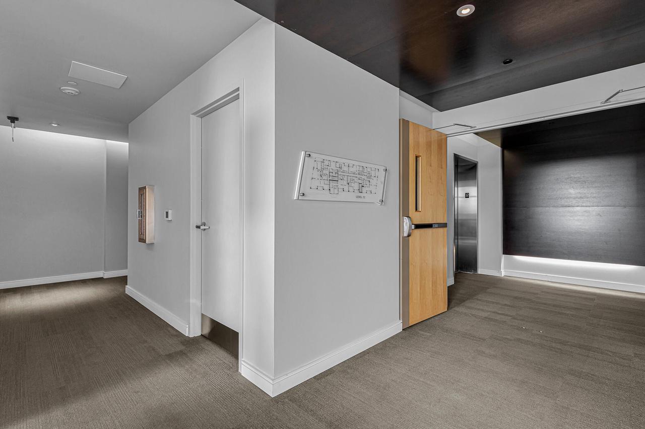 106 West Seeboth STREET 1202