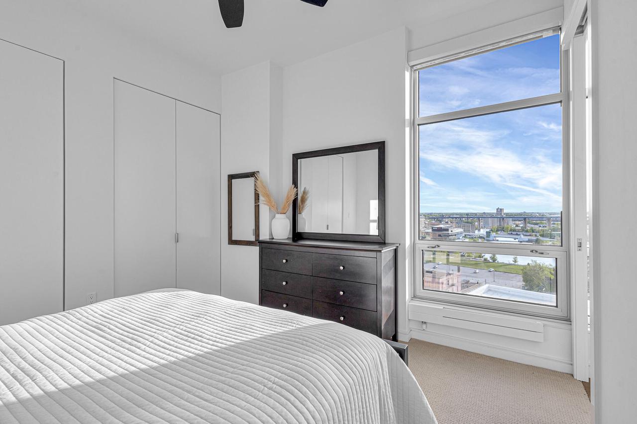 106 West Seeboth STREET 1202