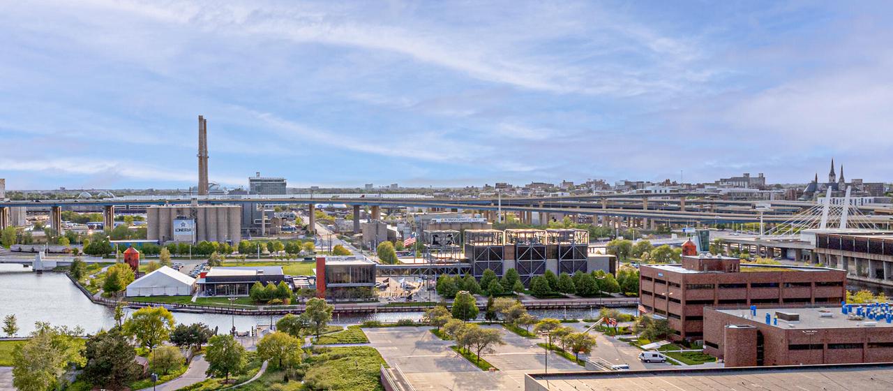 106 West Seeboth STREET 1202