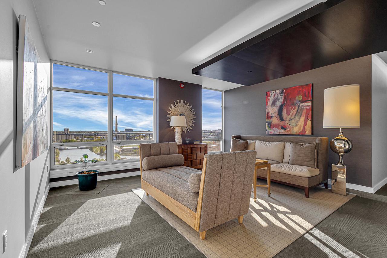 106 West Seeboth STREET 1202