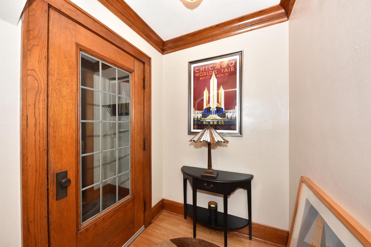 6939 Milwaukee AVENUE 6941