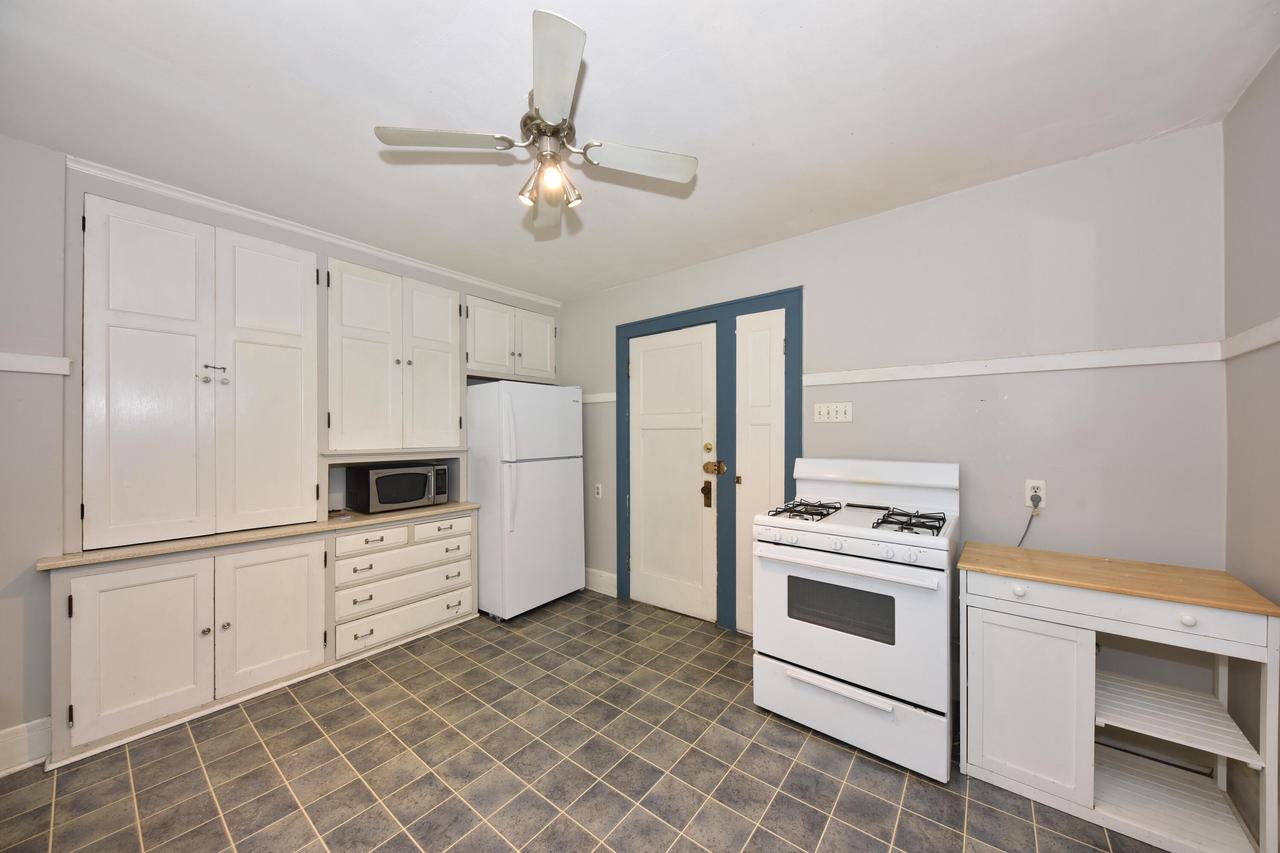 6939 Milwaukee AVENUE 6941