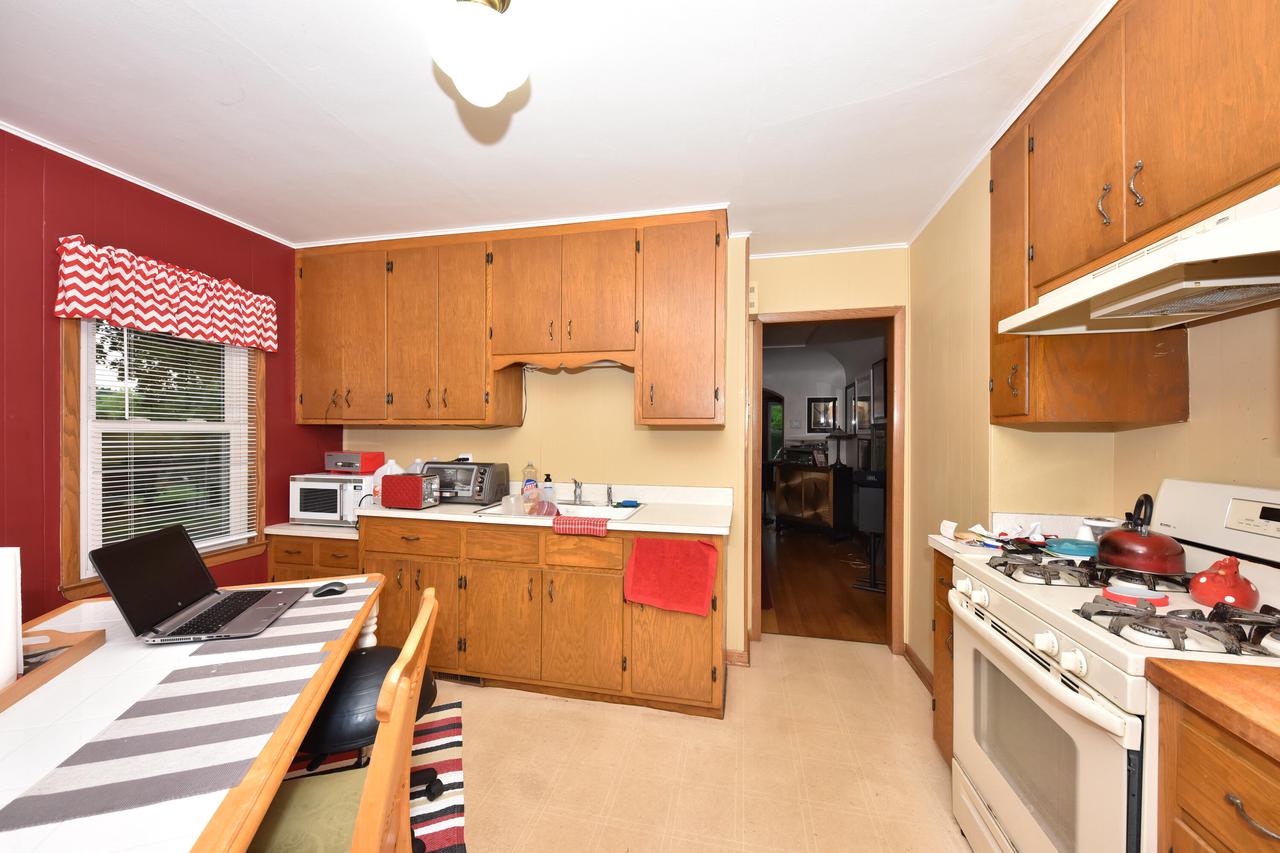 6939 Milwaukee AVENUE 6941