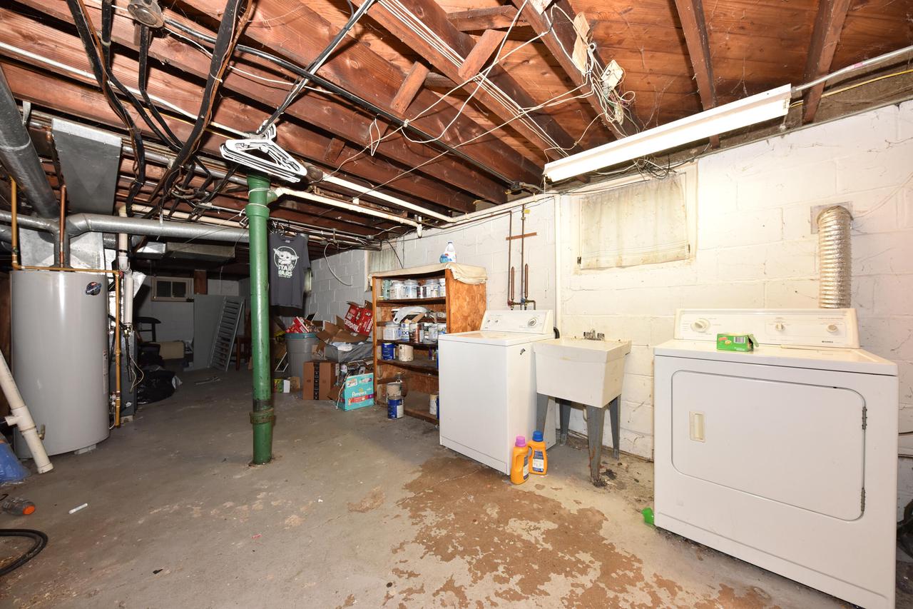 6939 Milwaukee AVENUE 6941