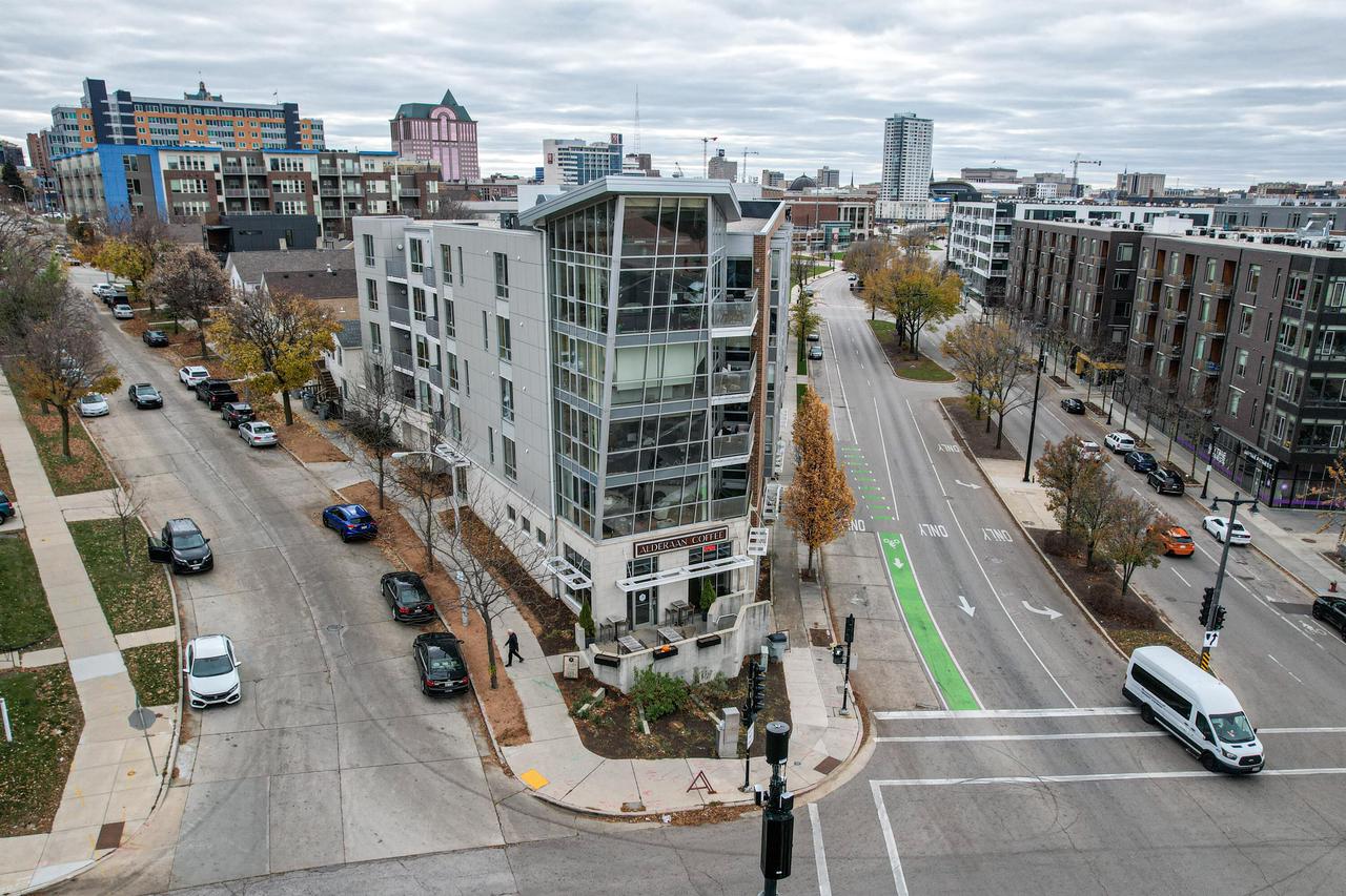 1541 North Jefferson STREET 307