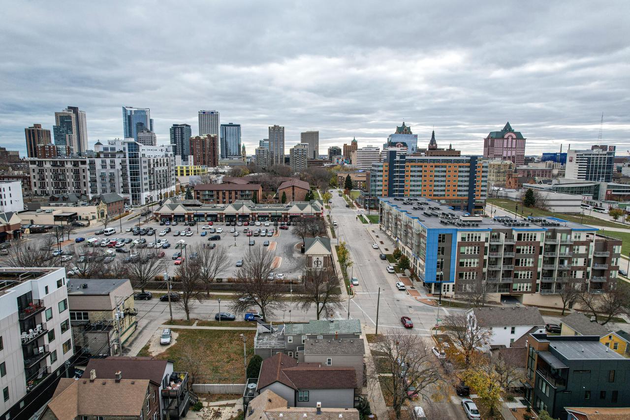 1541 North Jefferson STREET 307