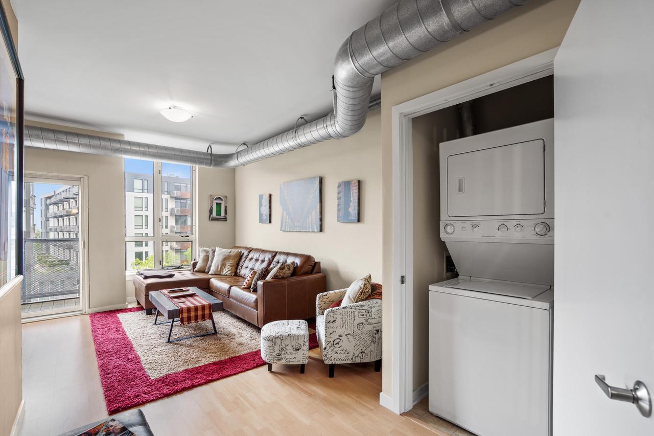 1541 North Jefferson STREET 307