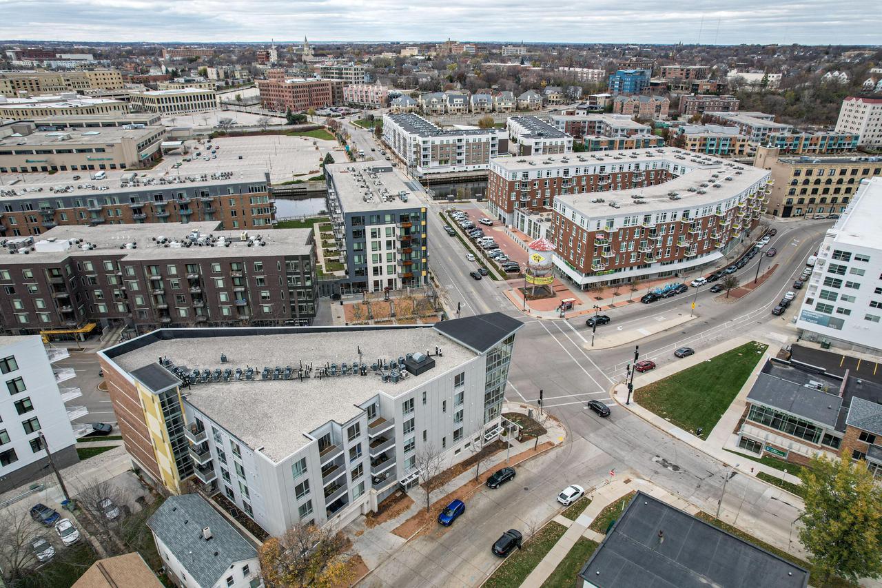 1541 North Jefferson STREET 307