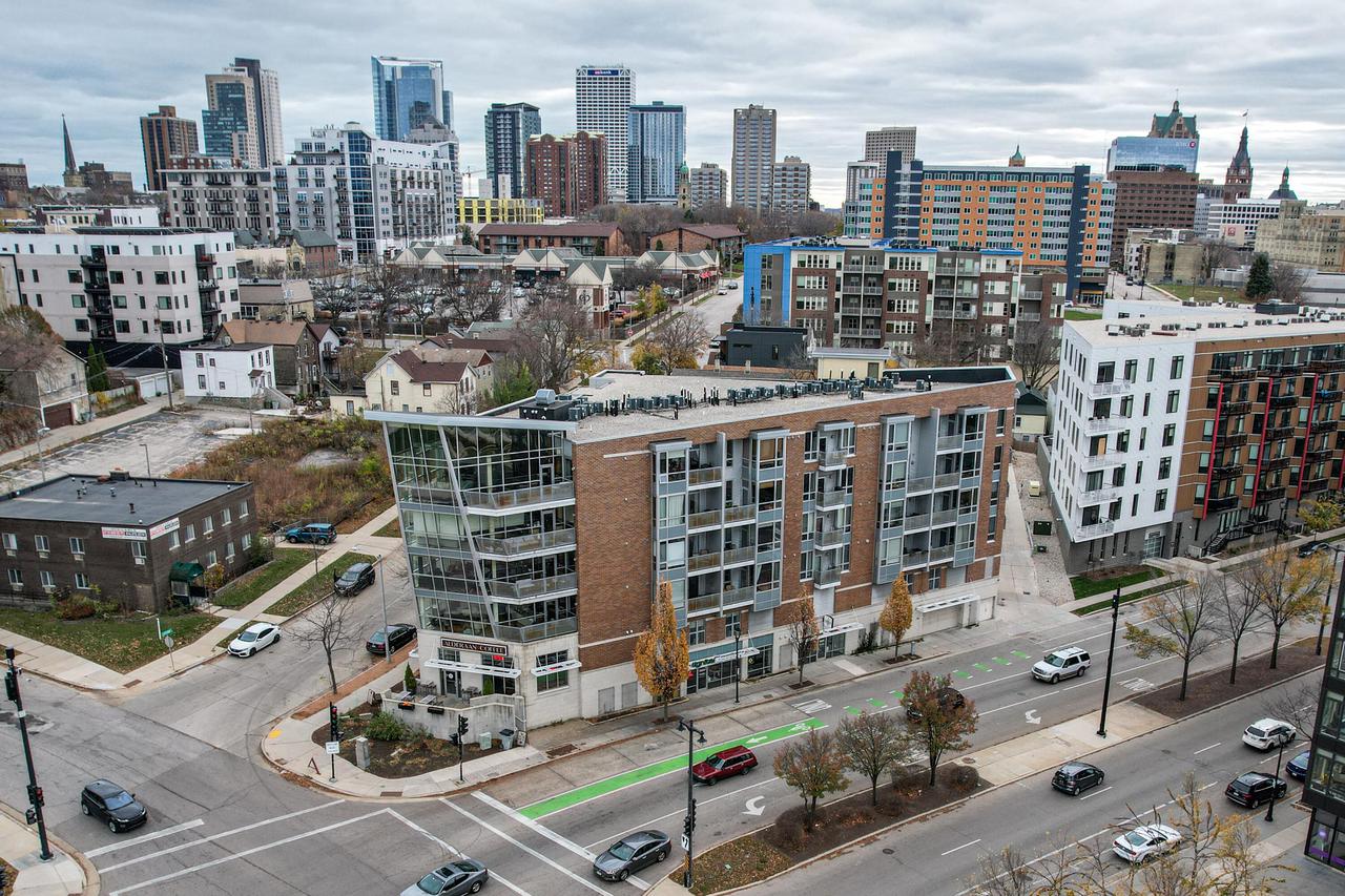 1541 North Jefferson STREET 307