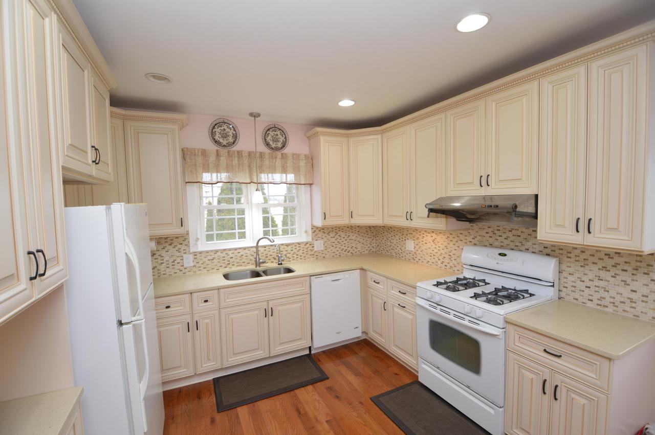 15735 West Lisbon ROAD 15815