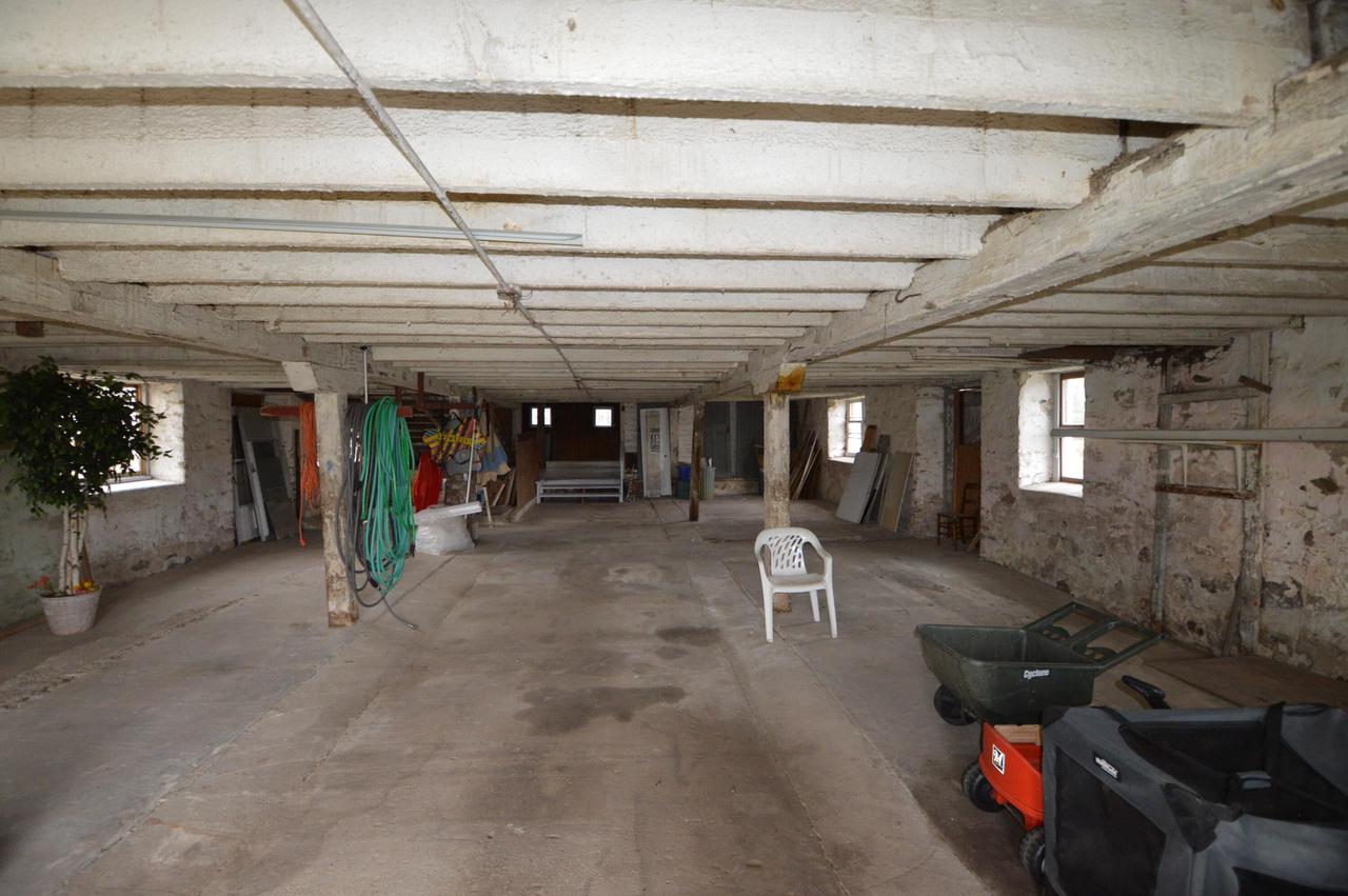 15735 West Lisbon ROAD 15815