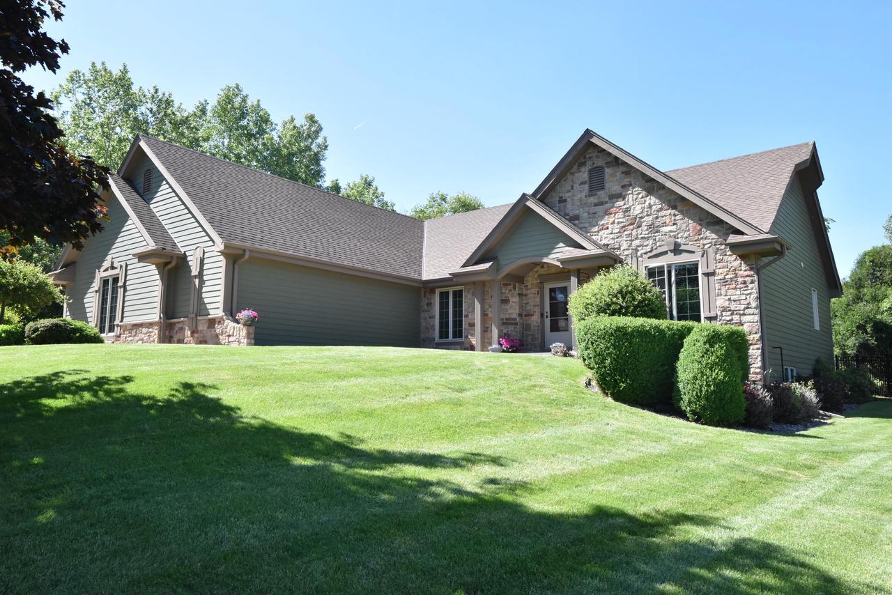 S68W19036 Lembezeder DRIVE