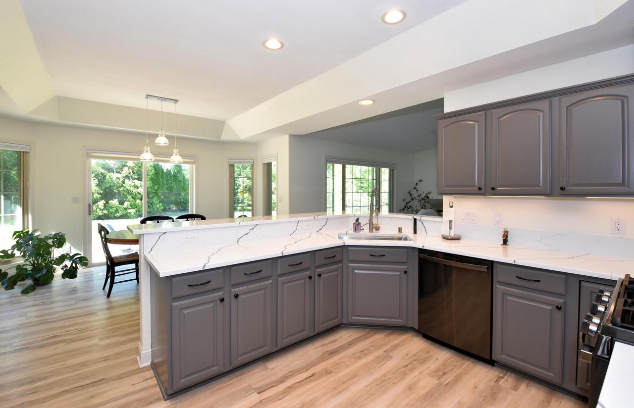 S68W19036 Lembezeder DRIVE